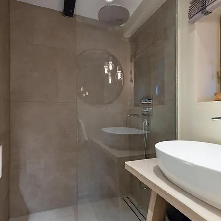 Fiftyfour Loft Holiday home List